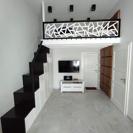 Apartament W Stylu Loft Jelenia Gora Ngoại thất bức ảnh