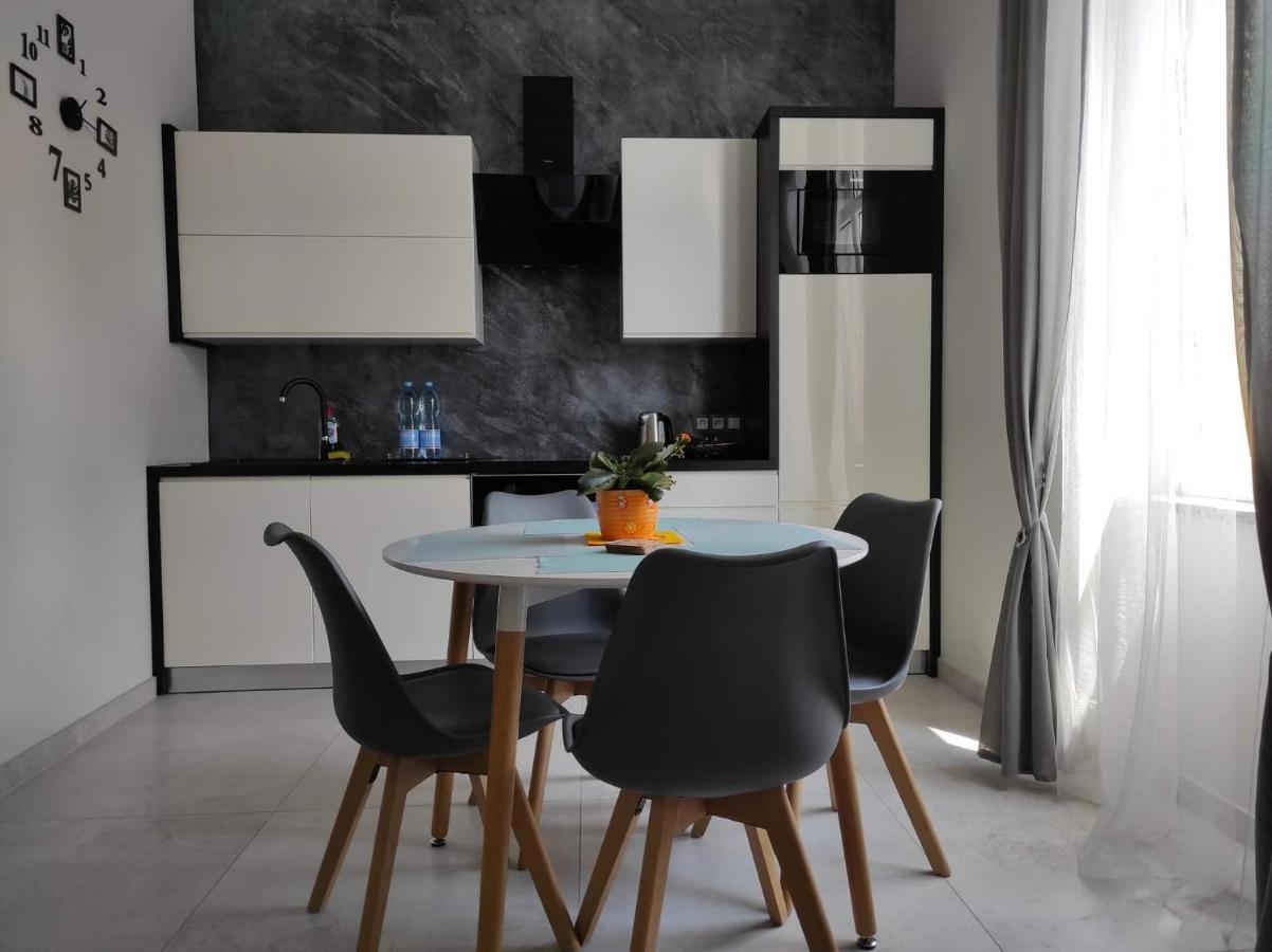 Apartament W Stylu Loft Jelenia Gora Ngoại thất bức ảnh