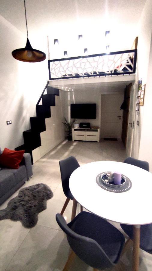 Apartament W Stylu Loft Jelenia Gora Ngoại thất bức ảnh